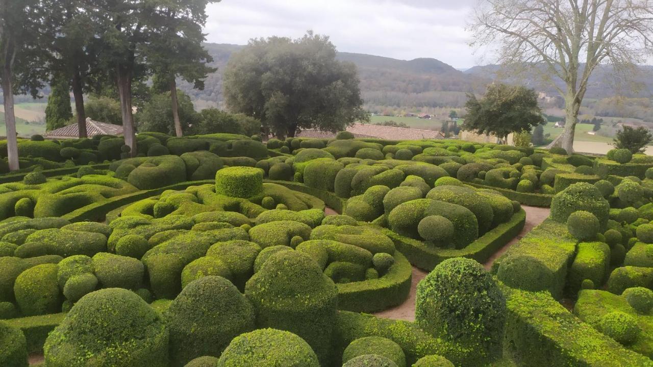 Le Clos De La Musardise - Gites De Charme Avec Piscine Chauffee Salignac Eyvigues Экстерьер фото