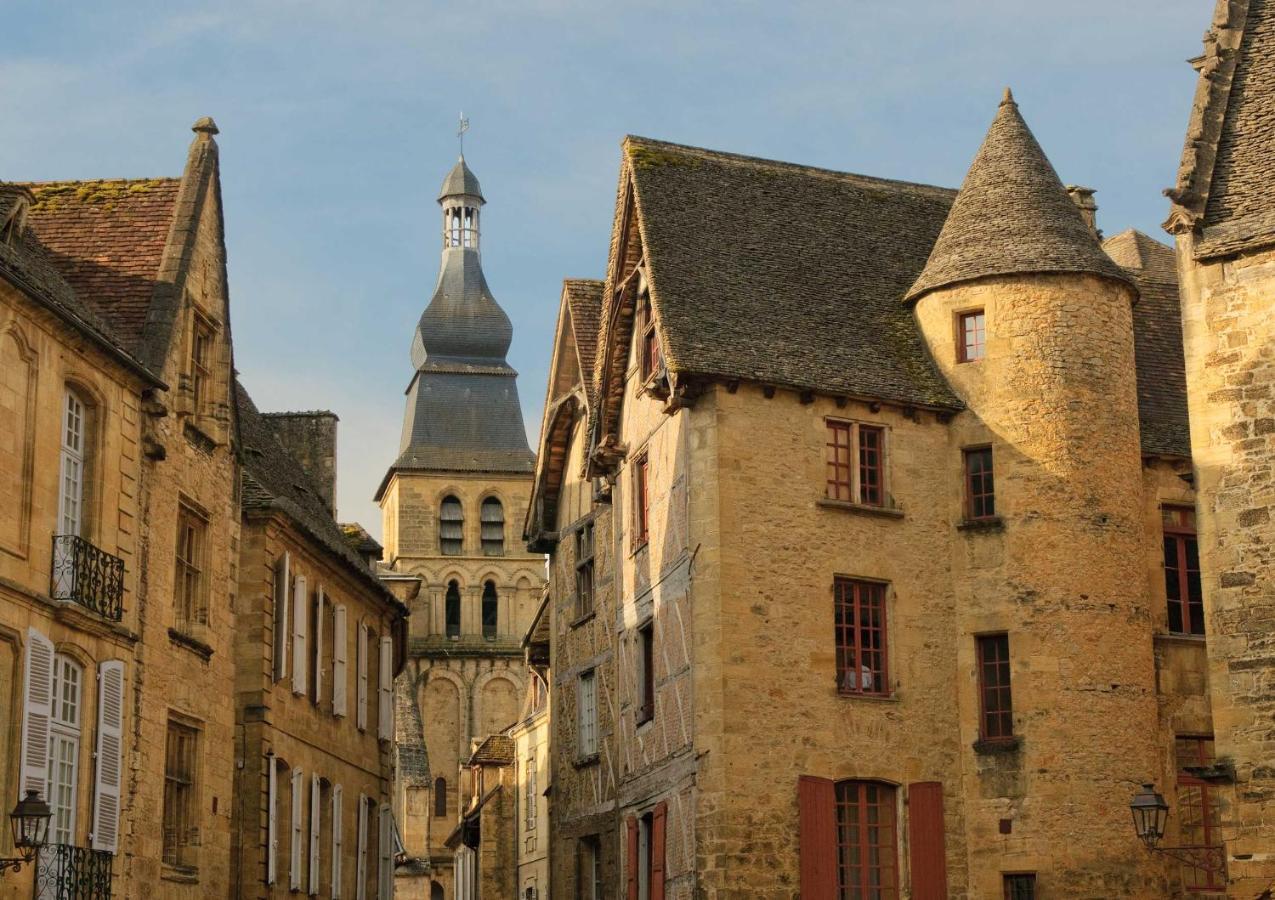 Le Clos De La Musardise - Gites De Charme Avec Piscine Chauffee Salignac Eyvigues Экстерьер фото