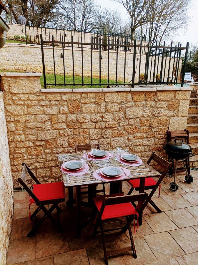 Le Clos De La Musardise - Gites De Charme Avec Piscine Chauffee Salignac Eyvigues Экстерьер фото
